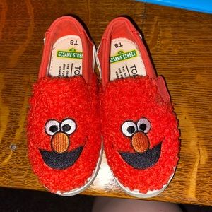 Elmo Toms Toddler Size 8
